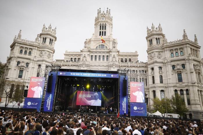 Jose Cobo Cano, Cardenal Arzobispo de Madrid, interviene en la IV Fiesta de la Resurrección que celebra la Asociación Católica de Propagandistas (ACdP) este sábado en la Plaza de Cibeles de Madrid.
