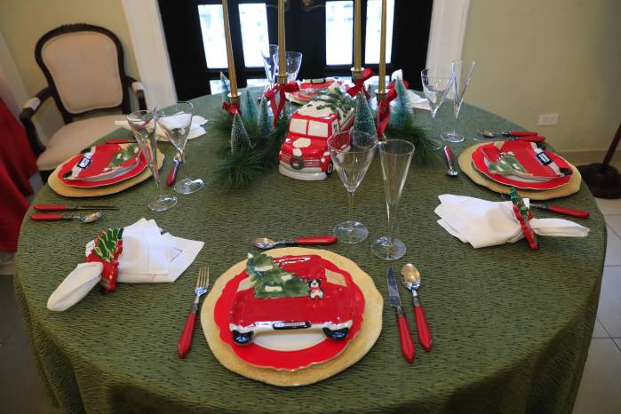 Un diseño de @mesas y bellezas, denominado ‘Navidad tradicional en rojo y verde’.