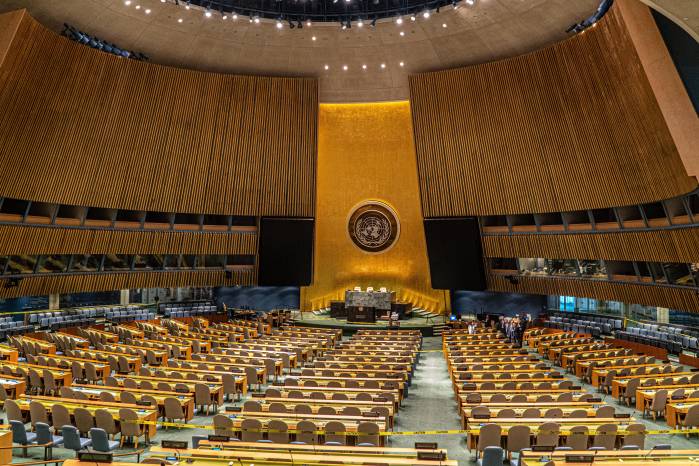La sede de la Organización de las Naciones Unidas representa uno de los principales escenarios de la diplomacia internacional contemporánea.