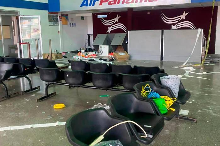 El aeropuerto de Bocas del Toro fue vandalizado.