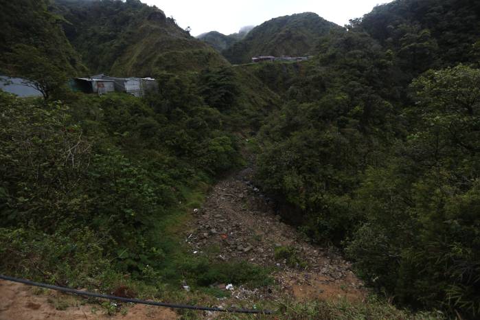De fondo, el yacimiento de cobre de Cerro Colorado, ubicado en la comarca Ngäbe-Buglé