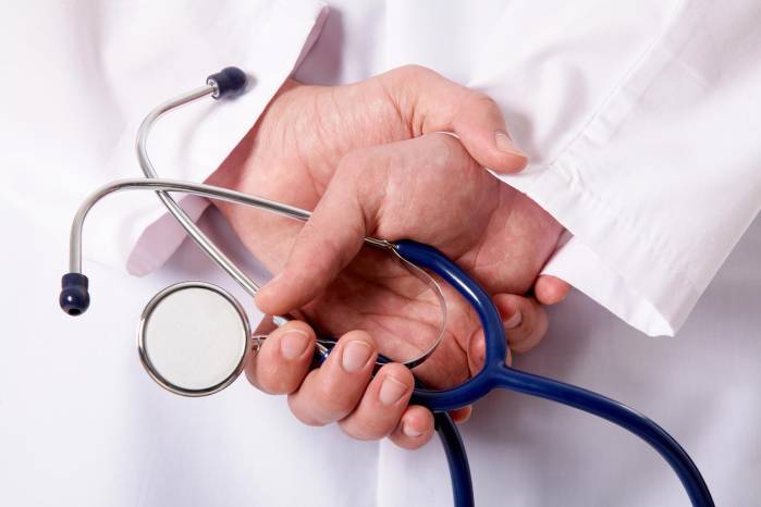 Escasez de médicos en Panamá: reformas para fortalecer el sistema de salud