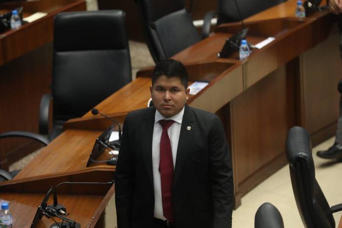 El diputado Neftalí Zamora fue quien presentó el anteproyecto que busca eliminar las jubilaciones especiales.