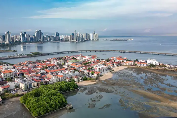Representantes del sector privado destacan la estabilidad macroeconómica, la conectividad y la infraestructura de clase mundial como factores que consolidan a Panamá como centro de operaciones regional.