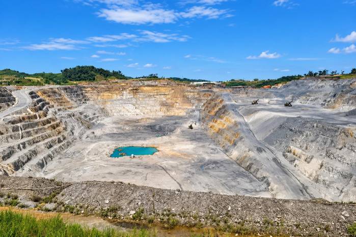 La enorme mina se ubica en Donoso, en la provincia de Colón, unos 120 kilómetros al oeste de Ciudad de Panamá.