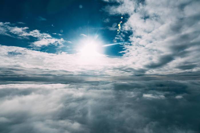 Las temperaturas mínimas estarán entre 22 °C y 24.5 °C, mientras que en las montañas y la Cordillera Central oscilarán entre 15 °C y 19 °C.