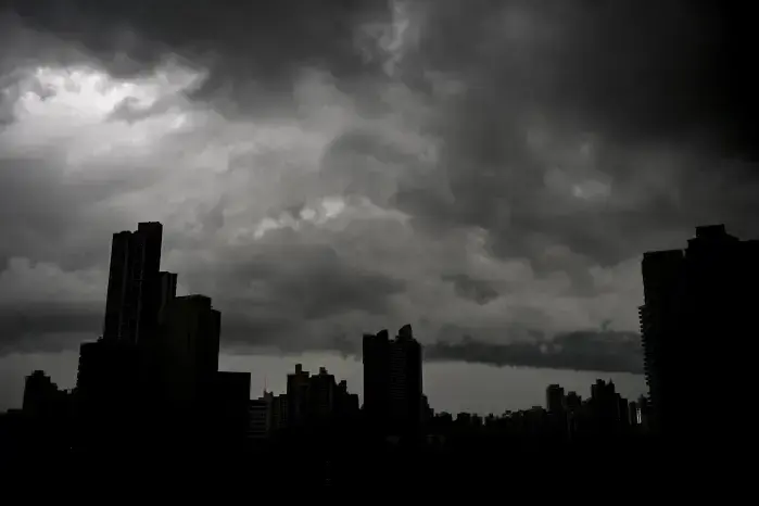 hacia horas de la tarde podrían registrarse algunos aguaceros aislados, especialmente en Darién, el sector occidental y las Tierras Altas de Chiriquí.