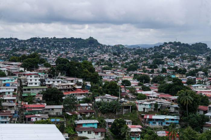 Adicionalmente, el artículo No. 4 del decreto ordena el cierre de las oficinas municipales 3, 4, 5, 10 y 28 de noviembre.