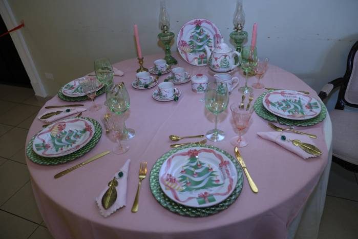 ‘No importa el color, es Navidad’, es la mesa ofrecida por Amigas de las mesas @mesaloverspanama.