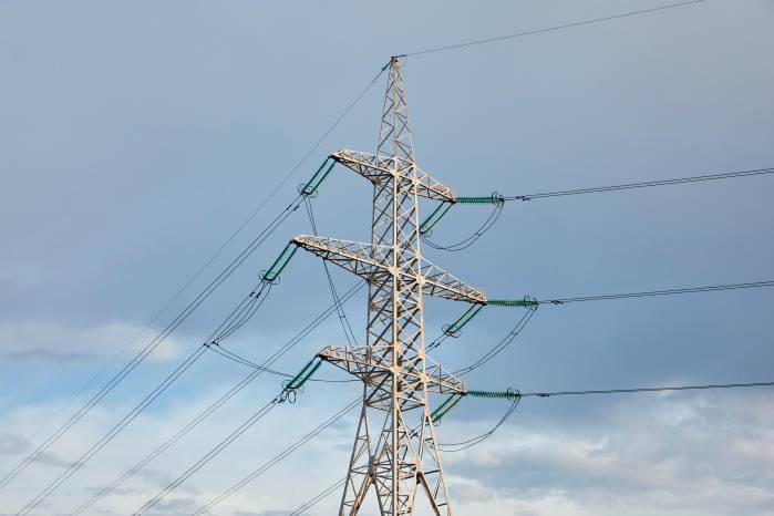 Gobierno endurecerá control sobre empresas eléctricas con multas millonarias