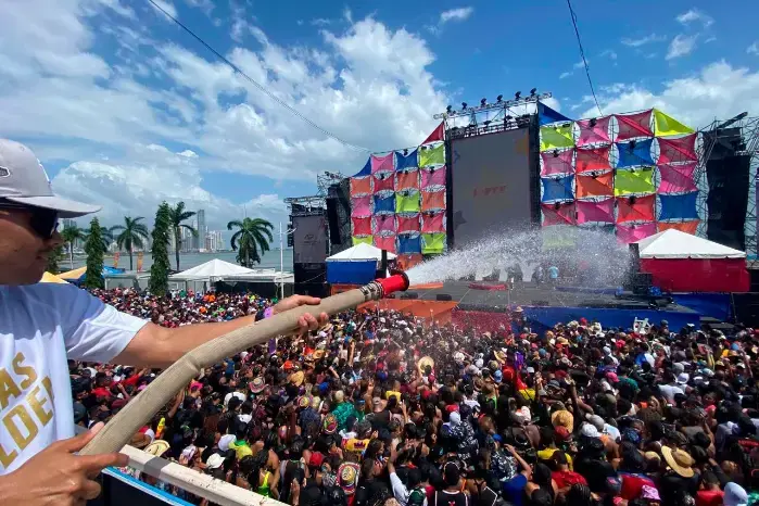 Las autoridades reiteraron que el operativo busca responder al incremento de la demanda de agua que se produce tradicionalmente durante los carnavales.