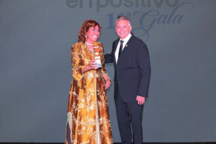 Se estuvo premiando a artistas, emprendedores, líderes sociales y empresas que impulsan la transformación cultural, social y ambiental del país.