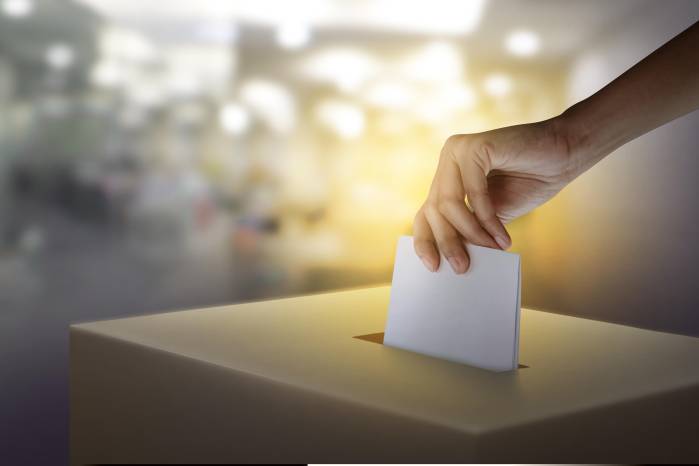 Cuando las democracias fracasan, llegan las autocracias