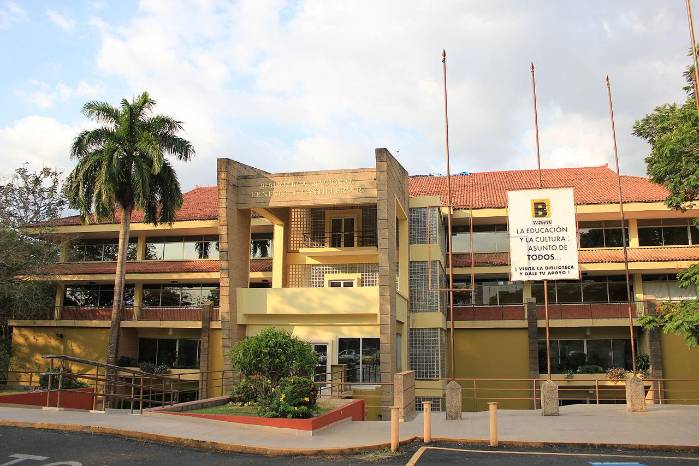 Biblioteca Nacional Ernesto J. Castillero.