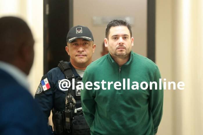 La fiscal Patricia Herrera solicitó que se reprogramara la audiencia, ya que están pendientes por resolverse dos recursos de amparo de garantías.