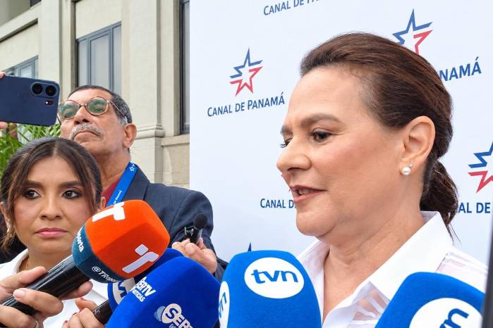 La toma de posesión coincide con el 49.º aniversario de la firma de los Tratados Torrijos-Carter, acuerdos fundamentales para la transferencia de la vía interoceánica a Panamá.