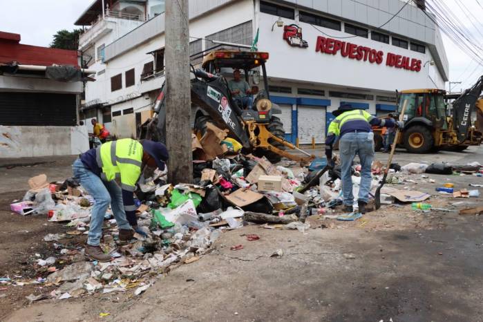 La intervención busca restablecer el servicio de recolección de basura.