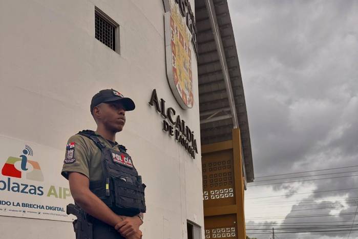La nueva acción llega después de que la Corte rechazara admitir una demanda de la Policía Nacional contra el mismo acuerdo.