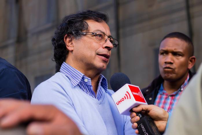Petro exige explicaciones por parte de su vicepresidenta, Francia Márquez, quien hasta el momento niega las acusaciones en su contra.
