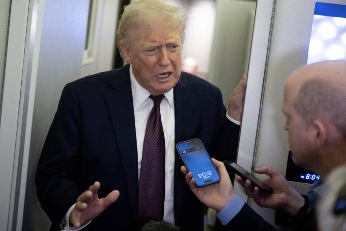 El gobierno estadounidense anunció también aranceles para los países que exporten petróleo hacia Cuba.