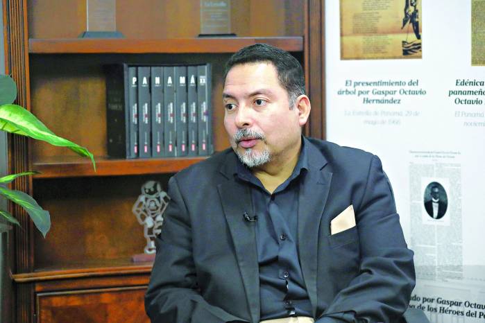 ‘Las nuevas fuerzas políticas están reproduciendo los viejos vicios de la política’