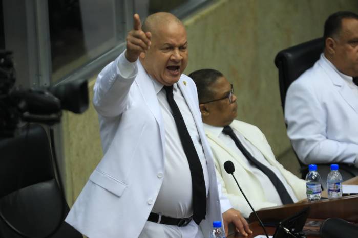 Diputado del PRD, Benicio Robinson.