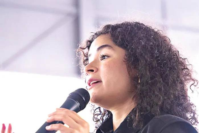 La alcaldesa de San Miguelito reaccionó en redes sociales al enfrentamiento entre sus homólogos de Panamá y Colón, marcando distancia de las declaraciones de Mizrachi.