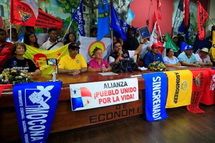 Imagen de archivo de la conferencia de profesores y trabajadores de la construcción en la UP el sábado, 15 de marzo.