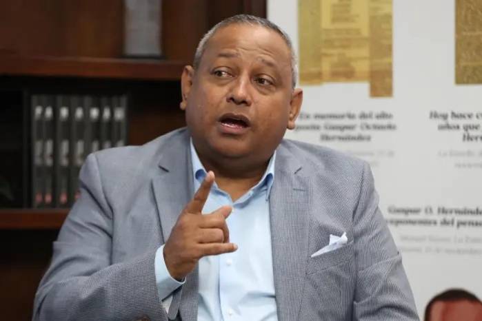 Pineda también reconoció que el partido no ha sabido comunicar adecuadamente su rol como oposición desde el cambio de administración gubernamental.