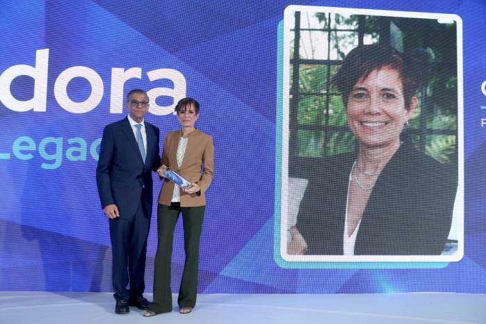 Las ganadoras y finalistas participarán en el programa Escalabilidad Única, Elévate, diseñado para fortalecer y expandir el impacto de sus proyectos.