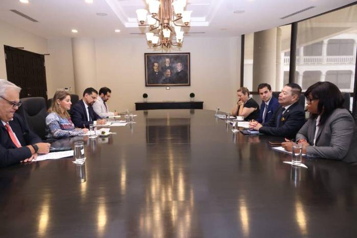 Entre los acuerdos alcanzados destaca la creación de nuevos mecanismos de cooperación académica y científica