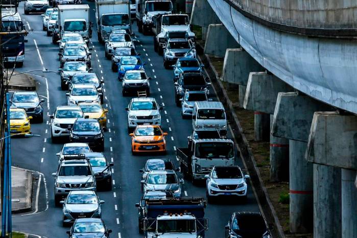 El ruido excesivo dejó de ser una simple molestia urbana: hoy vulnera el descanso, la convivencia y la salud pública de miles de ciudadanos.