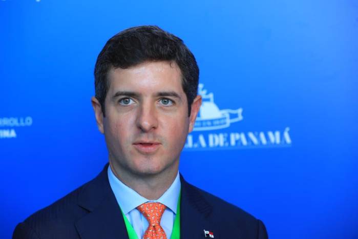 El vicecanciller Carlos Hoyos durante el Foro Económico Internacional América Latina y el Caribe (CAF), donde destacó el relanzamiento de las relaciones entre Panamá y Ecuador.