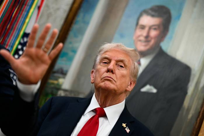 El presidente estadounidense Donald Trump en la Oficina Oval de la Casa Blanca en Washington, D.C.