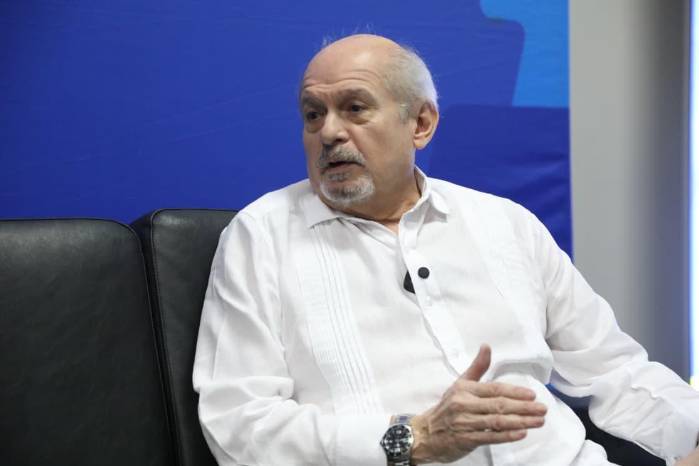 Pedro Cateriano, ex primer ministro y exministro de Defensa del Perú, analiza en entrevista los desafíos económicos, diplomáticos y de seguridad que enfrenta su país.