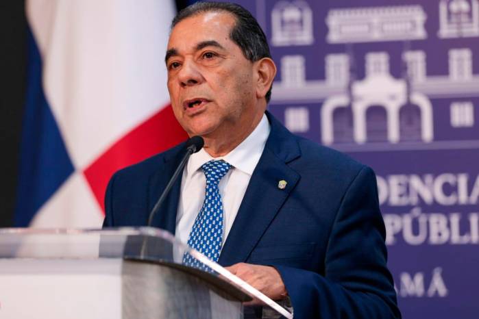 Ventura Vega, nuevo ministro de Educación asume el cargo tras la salida de Lucy Molinar y anuncia cambios en los procesos tecnológicos del Meduca.