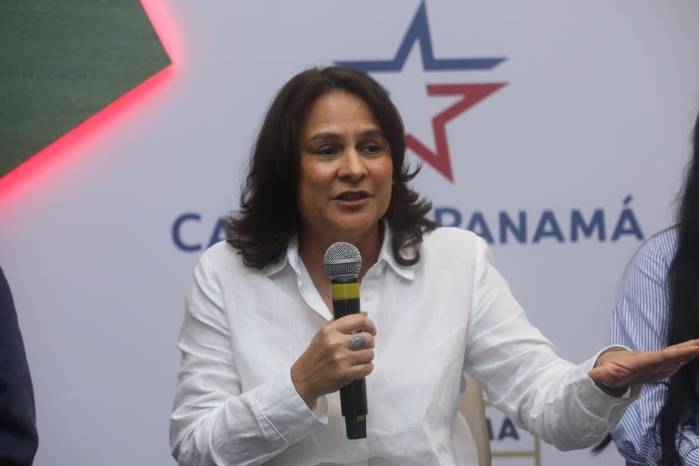 Ilya Espino de Marotta, subadministradora del Canal de Panamá