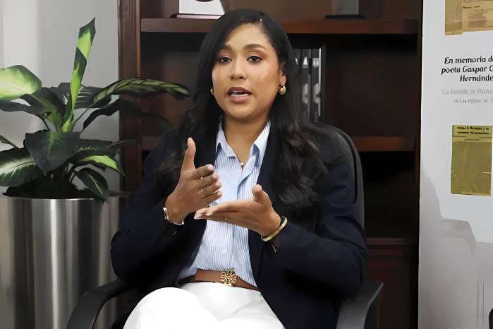 La diputada Yamireliz Chong visitó el IPHE de Colón el pasado 17 de abril.