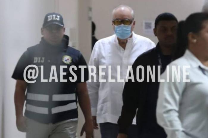 Una búsqueda de sociedades revela que Lau Cortés aparece en una sociedad registrada en República Dominicana