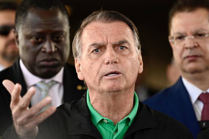 Un fiscal solicitó el martes al Tribunal Supremo de Brasil que declarara culpable a Bolsonaro de conspirar para un golpe de Estado, en los alegatos finales tras un juicio en el que el presidente estadounidense Donald Trump intentó intervenir a favor de su aliado de derecha.