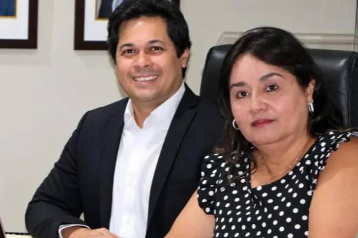 Publio De Gracia y Maritza Ureña, exdirector y exsubdirectora de la Dirección General de Ingresos.