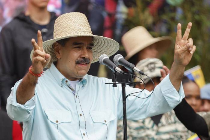 La decisión judicial determinará cómo se resolverán los planteamientos de inmunidad presentados por Maduro y Flores.