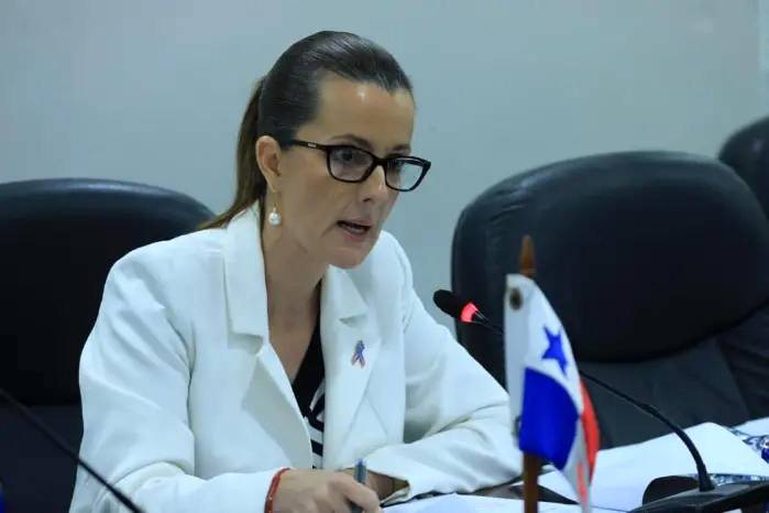 La diputada también denunció la selectividad por parte de la Contraloría, ya que solo se ha tomado esta acción contra el grupo de diputados de Vamos.