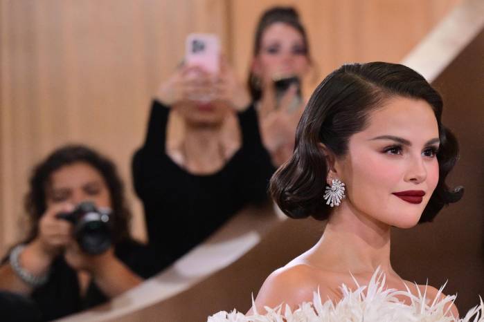 La actriz estadounidense Selena Gomez asiste a la 83ª edición anual de los Premios Globo de Oro en el hotel Beverly Hilton en Beverly Hills, California, el 11 de enero de 2026.