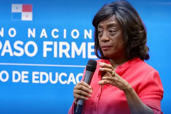 La ministra Lucy Molinar detalló que el Meduca mantiene varios frentes de inversión en formación.