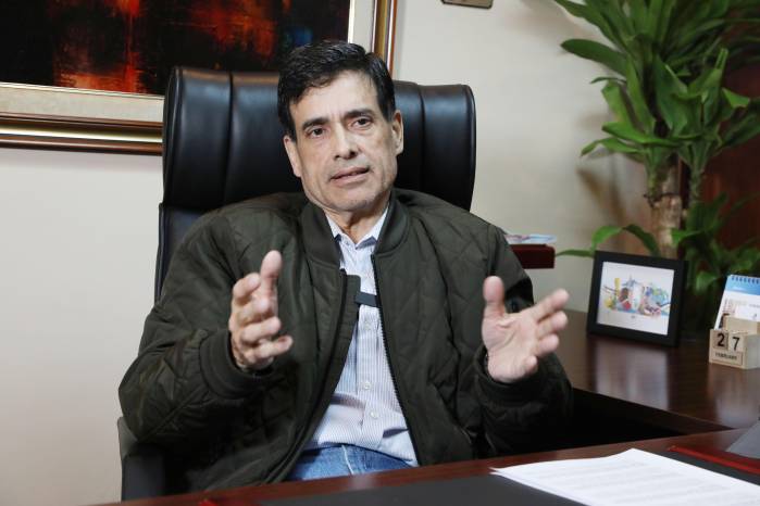 Alejandro Simón, asistente de la subgerencia General de Negocios del Banconal.