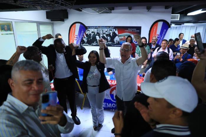 Buchanan (i) y Fábrega (d), ambos se inscribieron para la elección del CEN.