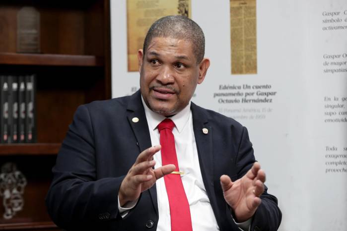 Carlos Godoy, director del Ifarhu, conversón con “La Estrella de Panamá” sobre las irregularidades que se han denunciado y los planes de la entidad.