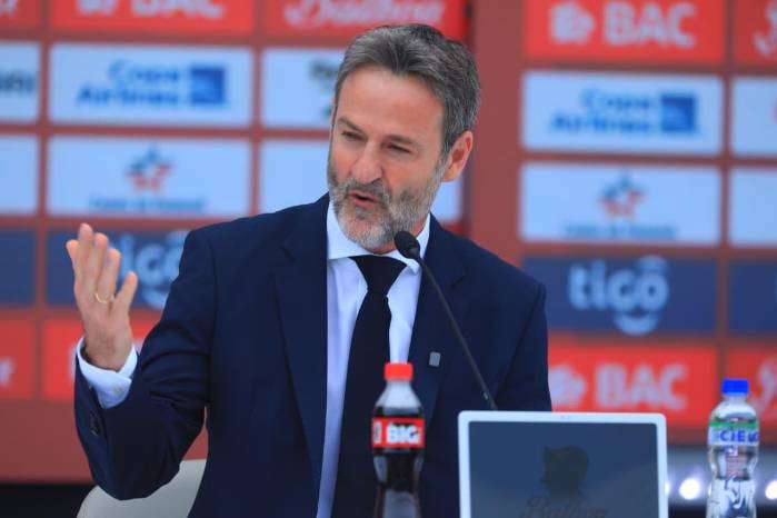 Thomas Christiansen liderará a la selección panameña en su segunda participación mundialista, apostando por una mezcla de experiencia y juventud.