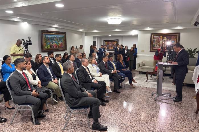 En su comunicado, la Embajada destacó que el principio de una sola China constituye la base política de las relaciones diplomáticas entre Panamá y China.